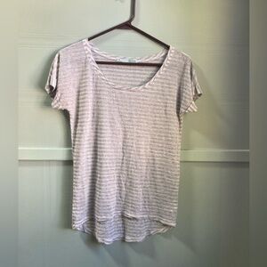 Maurices Light Gray Striped Short Sleeve Tee